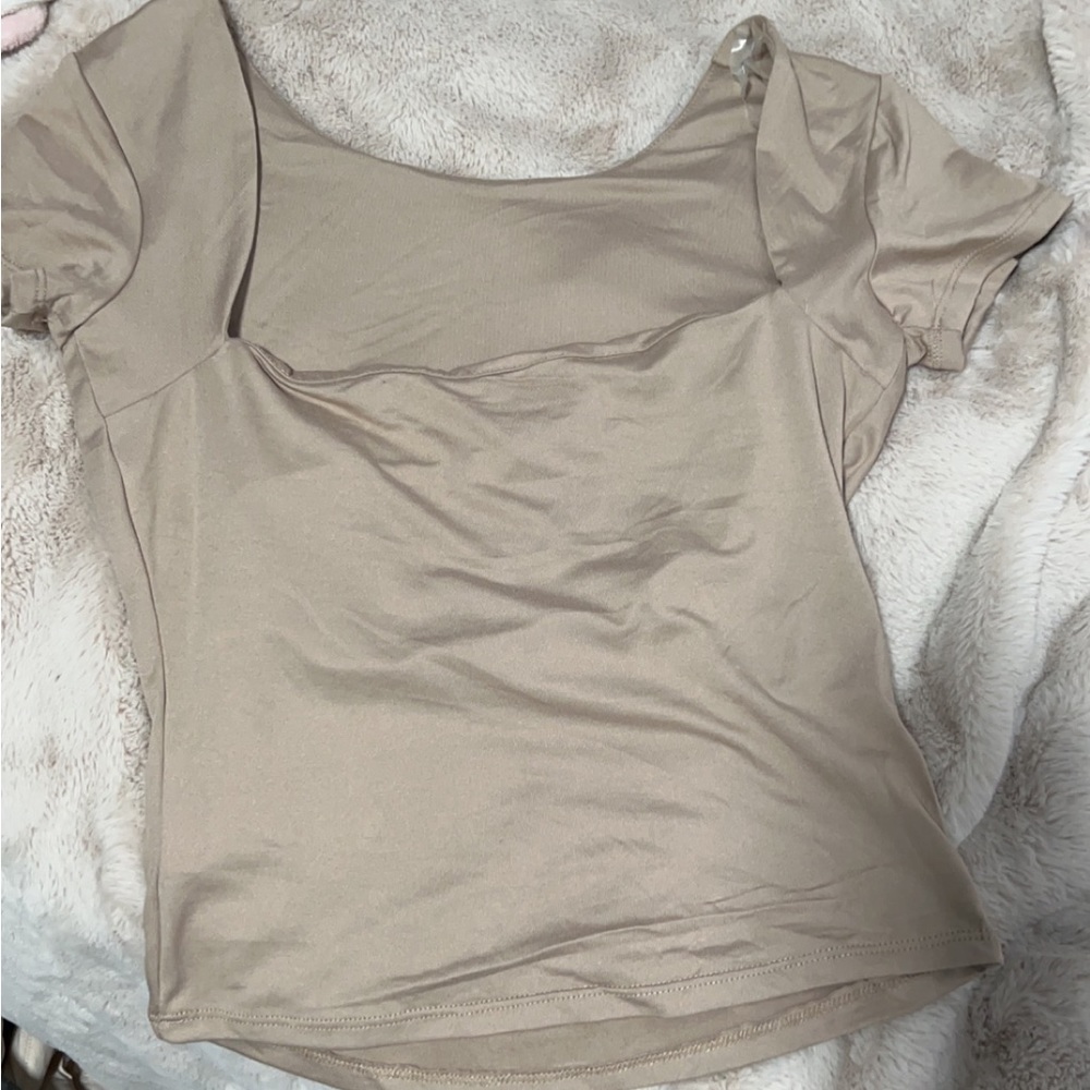 Backless top
